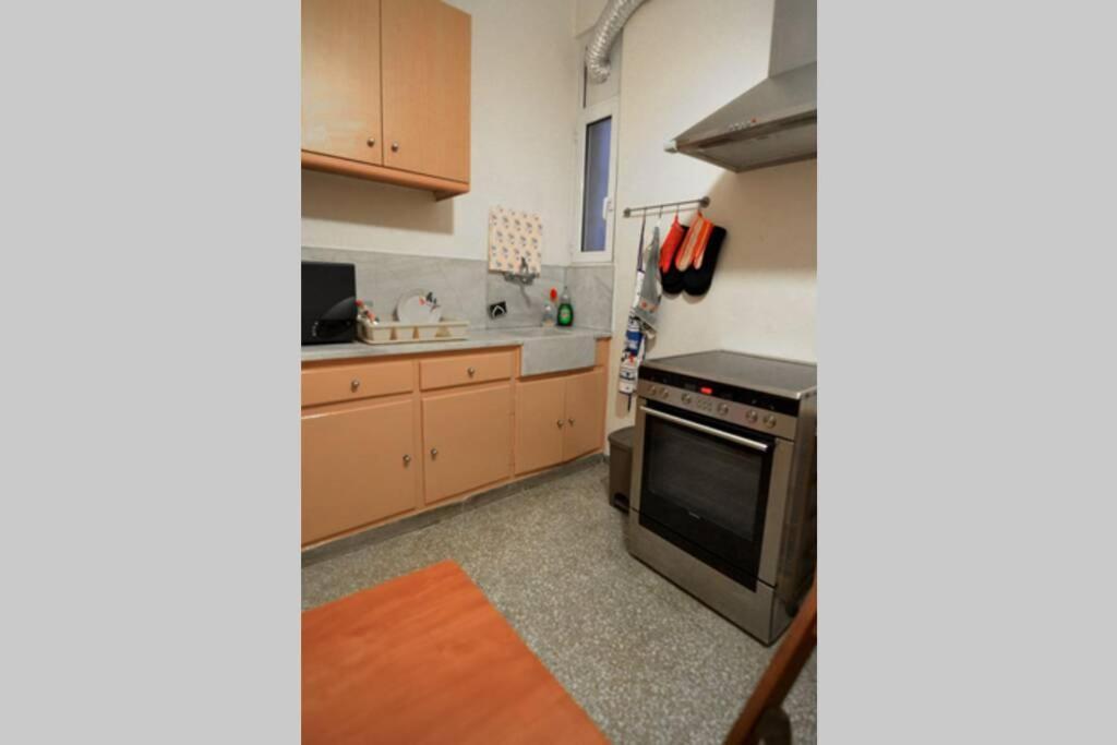 Georgia's Cozy In Koukaki