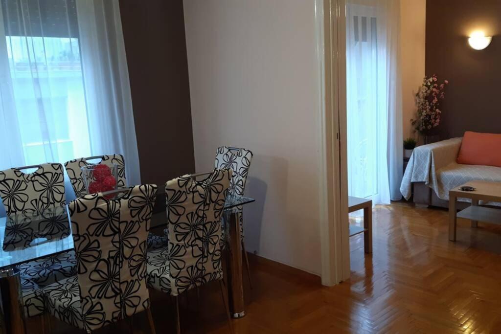 Apartment Georgia's Cozy In Koukaki